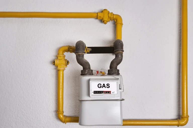 Doğalgaz Borusu Nasıl Gizlenir? Estetik ve Güvenli Gizleme Fikirleri